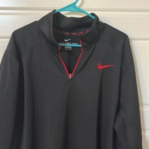 Black/red XXL Nike Therma Fit long sleeve golf sweatshirt